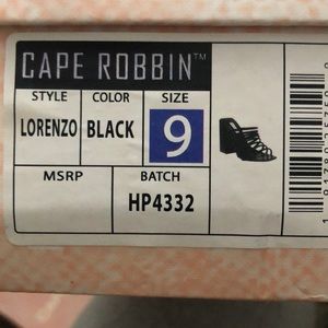 Black Cape Robbin Chunky Heel